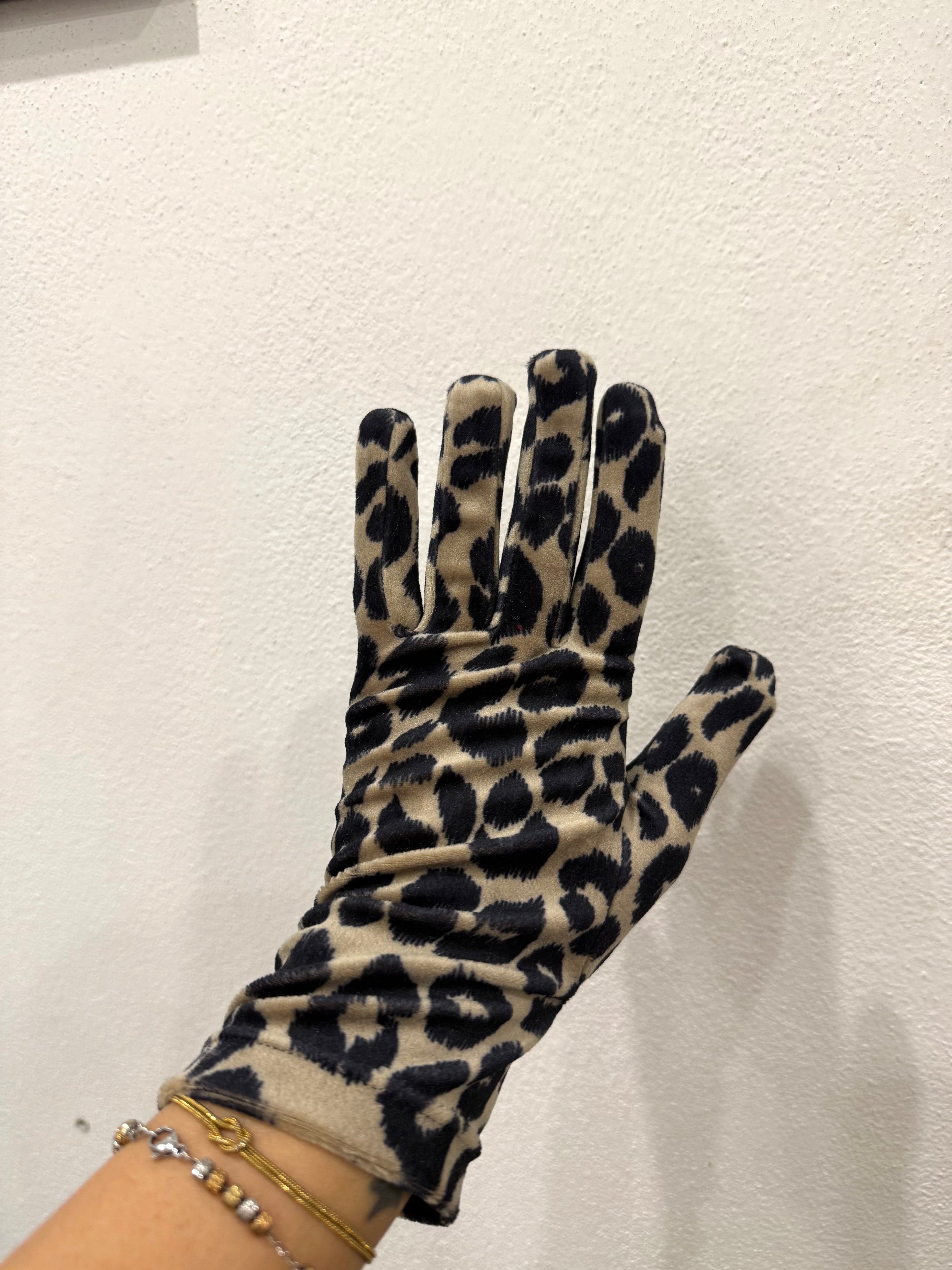 Emmesse® Glove