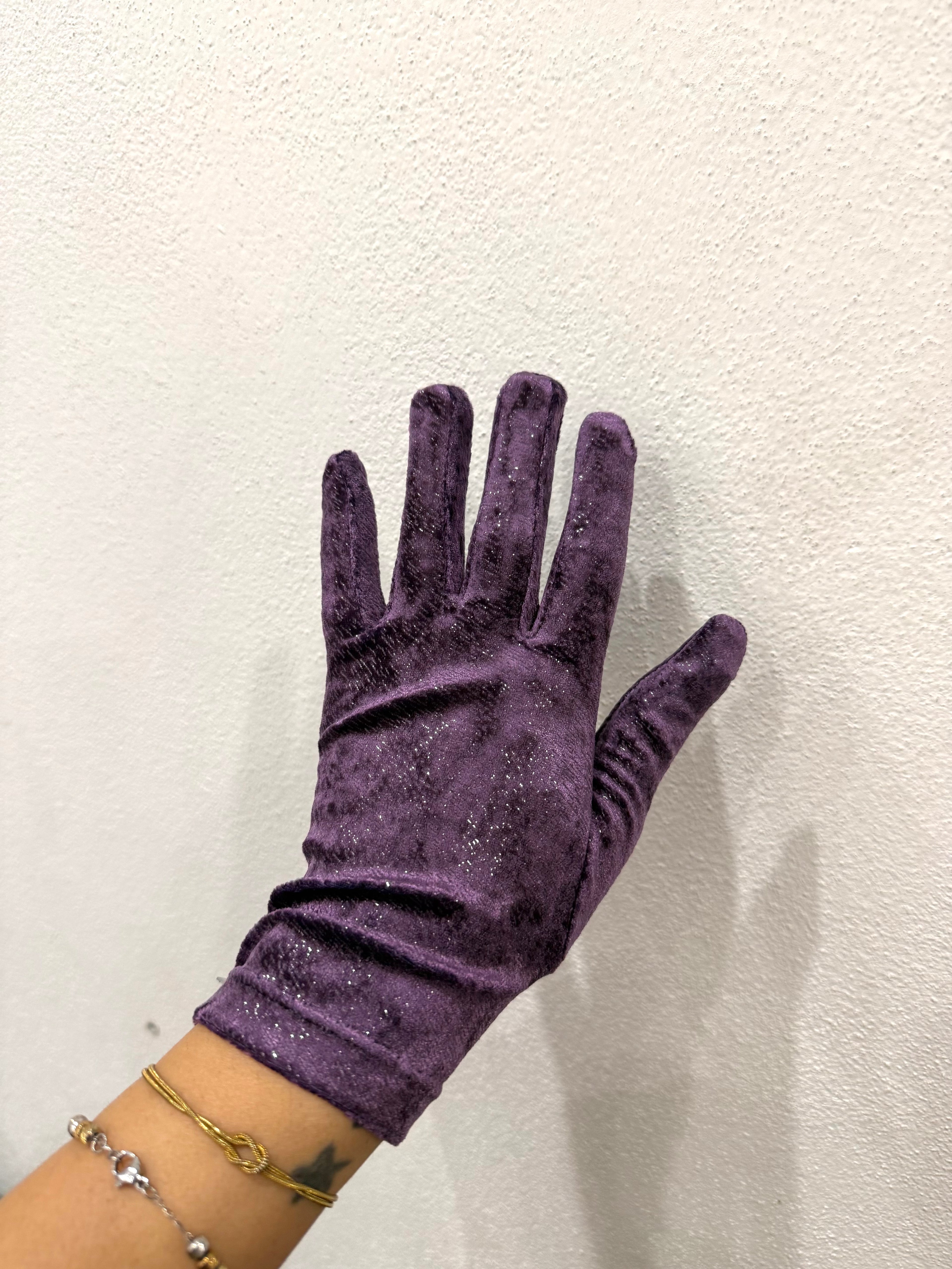 Emmesse® Glove